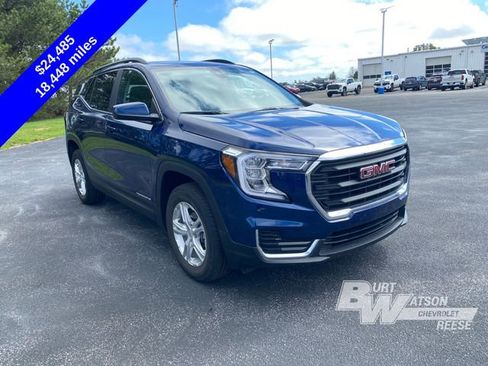 Used 2023 GMC Terrain SLE w/ Driver Convenience Package AWD/4WD image 12