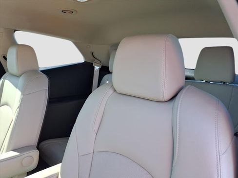 Used 2020 Buick Enclave Essence w/ LPO, Floor Liner Package image 18