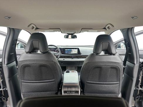 Used 2023 Nissan Ariya FWD image 29