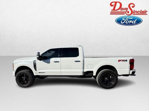 Used 2023 Ford F350 Platinum image 10