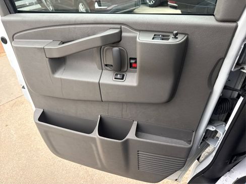 Used 2022 Chevrolet Express 2500 w/ Driver Convenience Package image 26
