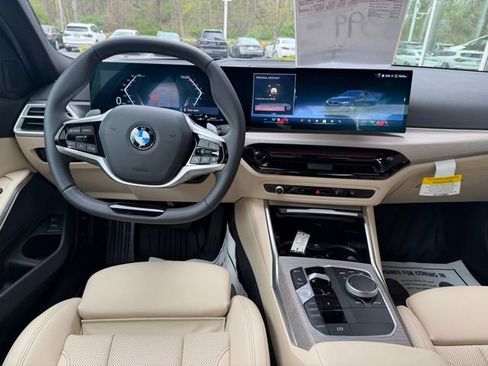 Used 2025 BMW 330i xDrive Sedan w/ Premium Package AWD/4WD image 12