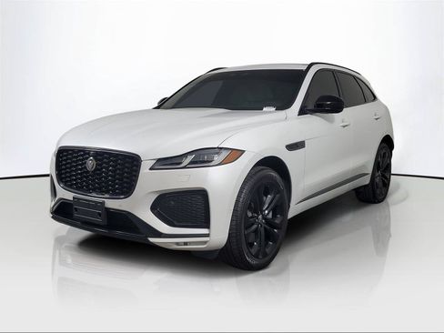 Used 2026 Jaguar F-PACE R-Dynamic S AWD/4WD image 3