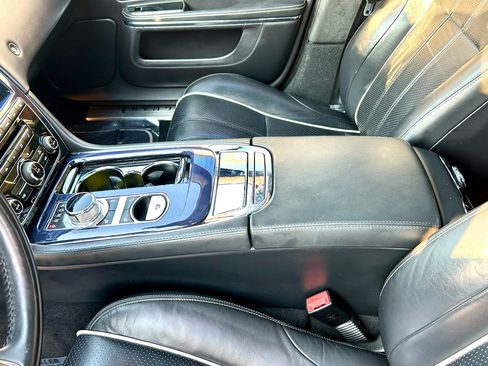 Used 2013 Jaguar XJ L Supercharged image 10