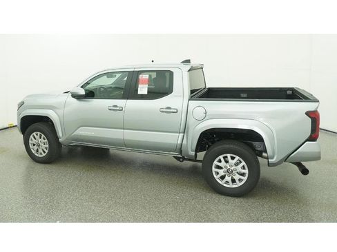 New 2026 Toyota Tacoma SR5 image 4