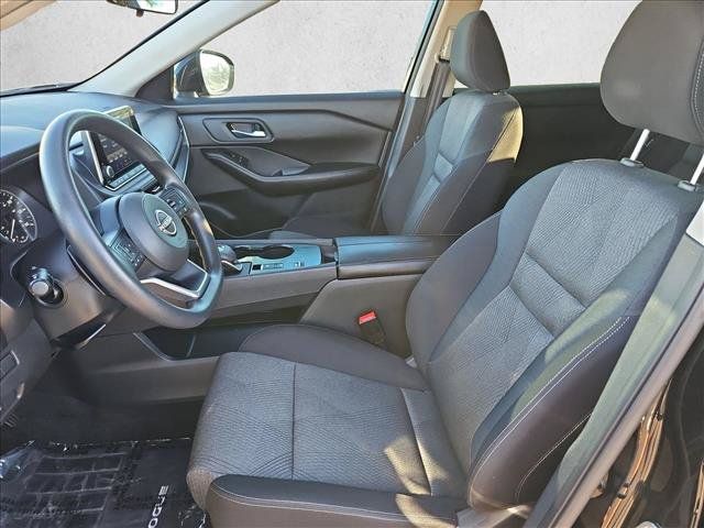 Used 2024 Nissan Rogue SV FWD image 21
