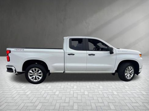 Used 2021 Chevrolet Silverado 1500 Custom image 6
