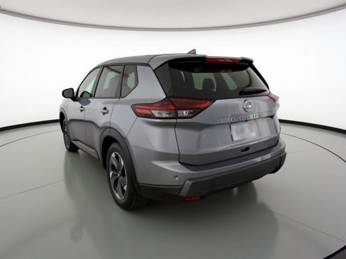 Used 2025 Nissan Rogue SV FWD image 6