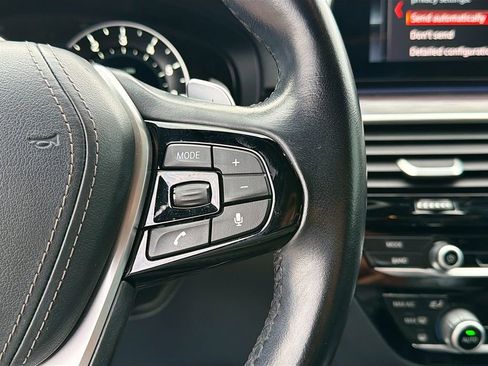 Used 2019 BMW 530i 530i w/ Convenience Package image 38