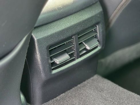 Used 2016 Lexus IS 200t image 19