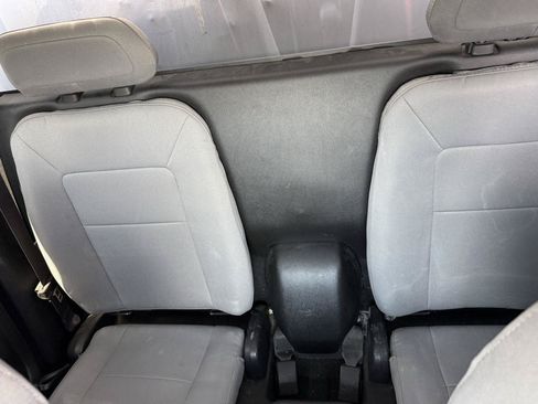 Used 2018 Chevrolet Colorado LT w/ Safety Package RWD image 7