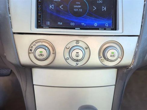 Used 2007 Toyota Solara SE image 18