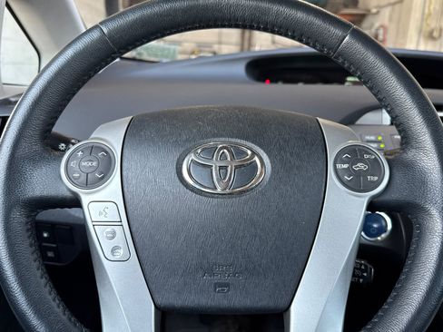 Used 2014 Toyota Prius Prime Advanced FWD image 24