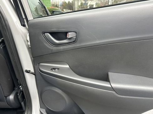 Used 2023 Hyundai Kona SEL w/ Cargo Package image 19