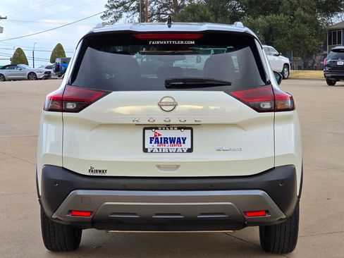Used 2023 Nissan Rogue SL image 5