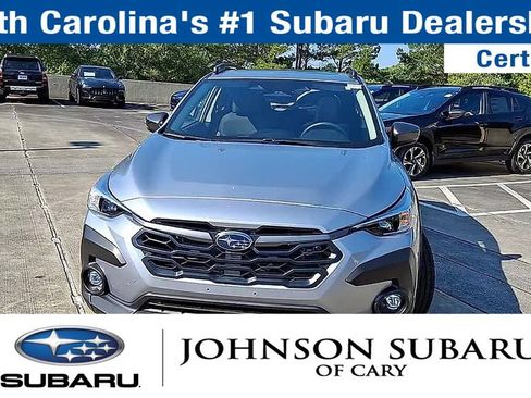 Used 2025 Subaru Crosstrek 2.5i Premium AWD/4WD image 3