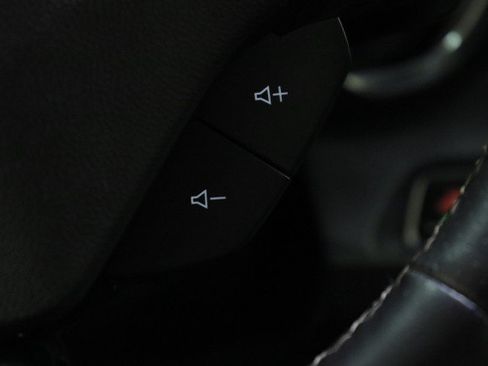 Used 2016 Chevrolet Camaro LT RWD image 17