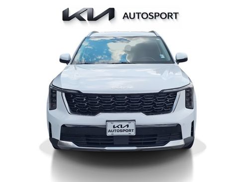 Certified 2024 Kia Sorento S FWD image 2