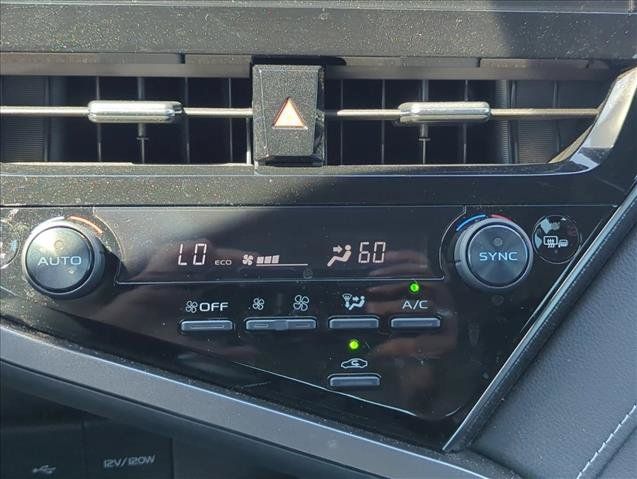 Used 2021 Toyota Camry XSE FWD image 21