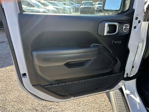 Certified 2022 Jeep Wrangler Unlimited Sport image 11