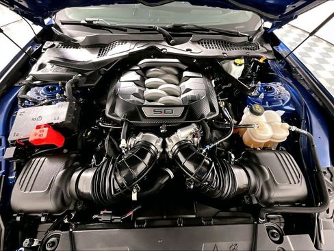 Used 2024 Ford Mustang GT Premium image 9