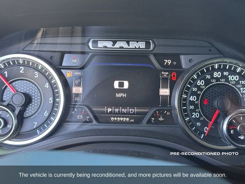 Used 2022 RAM 1500 Laramie AWD/4WD image 16