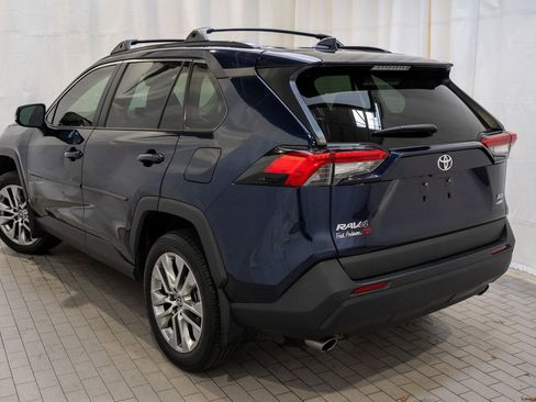 Used 2023 Toyota RAV4 XLE Premium image 4