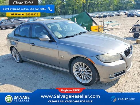 Used 2011 BMW 335i xDrive Sedan AWD/4WD image 5