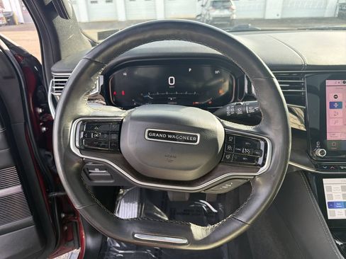 Used 2022 Jeep Grand Wagoneer Series I AWD/4WD image 4