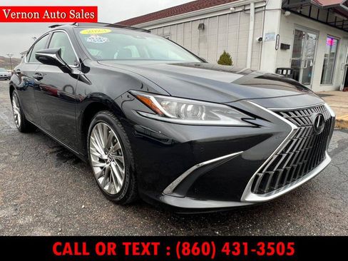 Used 2023 Lexus ES 350 w/ Luxury Package image 4