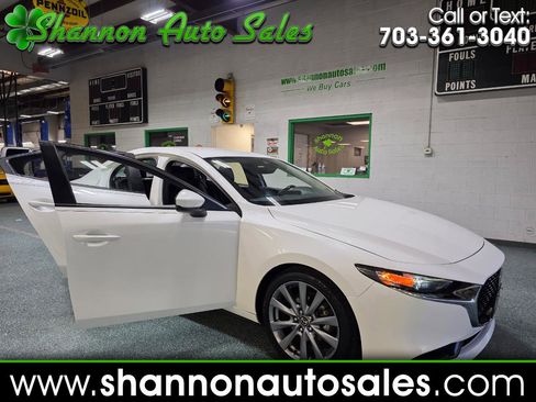 Used 2019 MAZDA MAZDA3 Sedan image 1