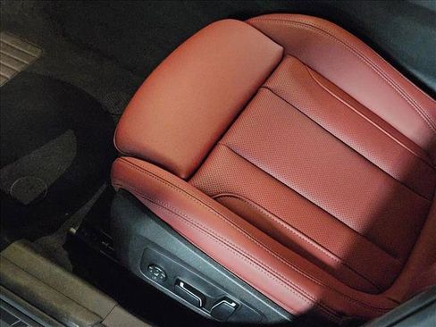 New 2026 BMW 330i xDrive Sedan w/ M Sport Package image 4