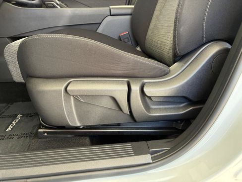 Used 2021 Nissan Rogue S FWD image 13