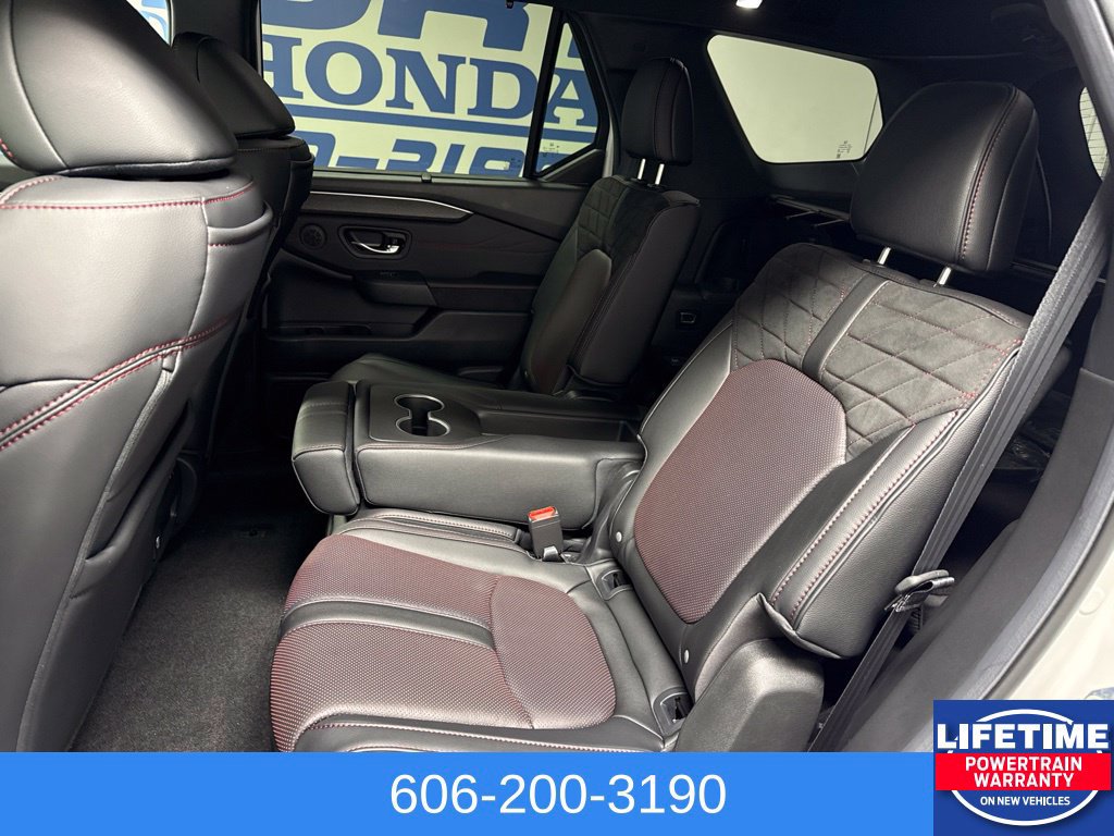 New 2026 Honda Pilot Black Edition image 15