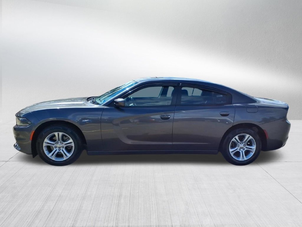 Used 2022 Dodge Charger SXT RWD image 7