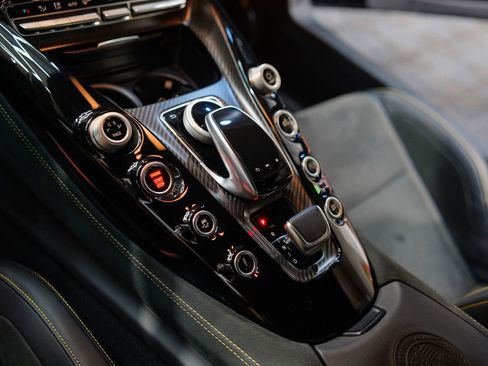 Used 2018 Mercedes-Benz AMG GT R image 37