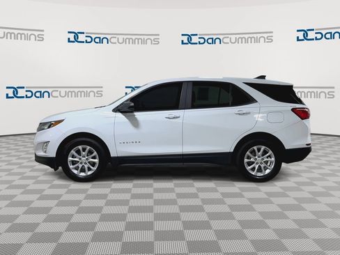 Used 2021 Chevrolet Equinox LS w/ LS Convenience Package FWD image 5