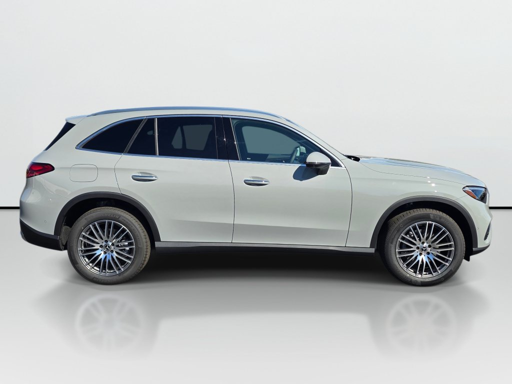 New 2027 Mercedes-Benz GLC 300 4MATIC image 6