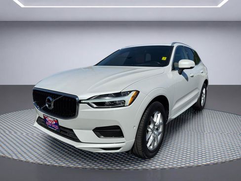 Used 2018 Volvo XC60 T5 Momentum w/ Convenience Package AWD/4WD image 2