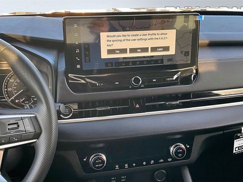 New 2026 Mitsubishi Outlander ES image 7