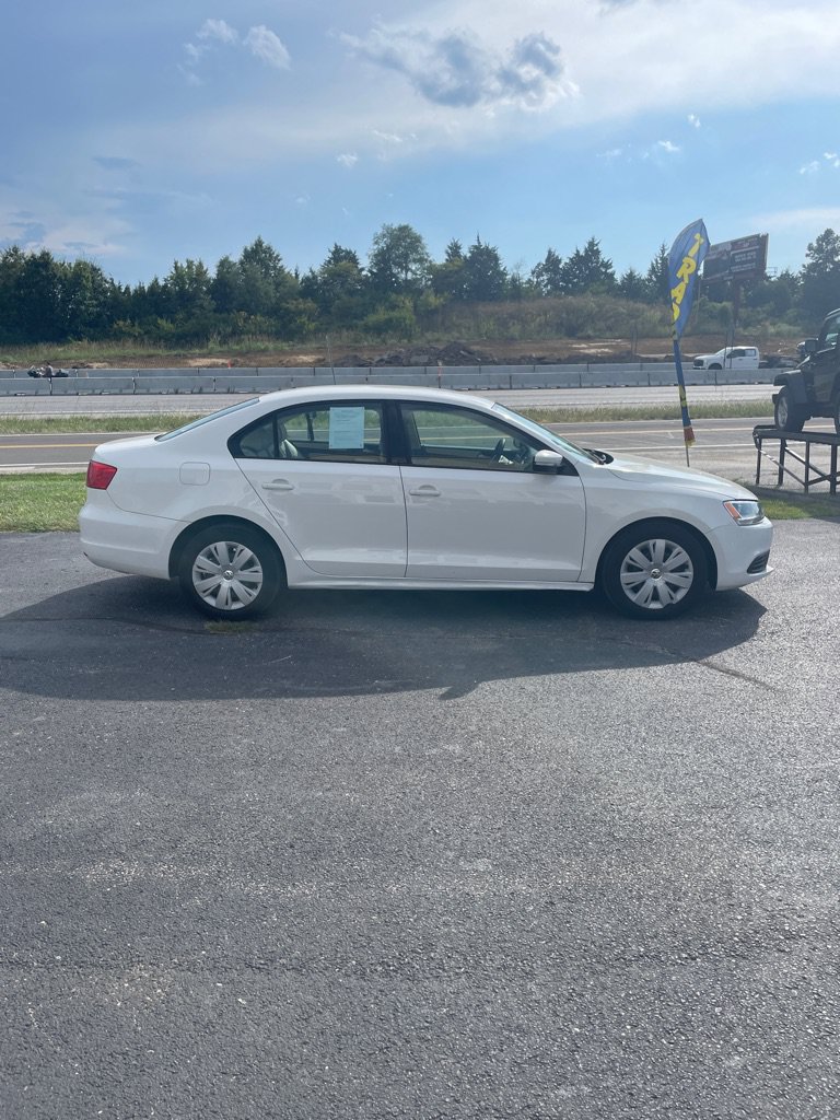 Used 2012 Volkswagen Jetta SE FWD image 6