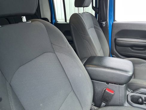 Used 2021 Jeep Gladiator Sport image 44