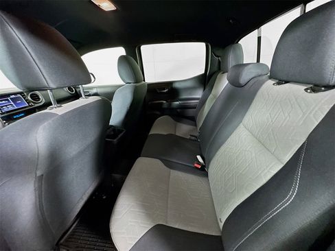 Used 2021 Toyota Tacoma TRD Off-Road image 20