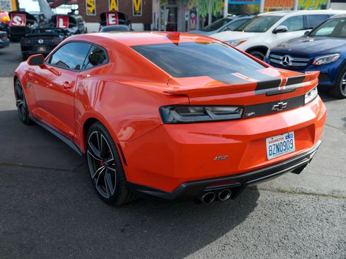 Used 2018 Chevrolet Camaro SS w/ Hot Wheels Edition image 6