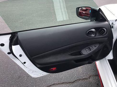 Used 2024 Nissan Z NISMO w/ Floor Mat Package image 22