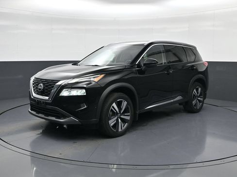 Certified 2023 Nissan Rogue SL w/ SL Premium Package AWD/4WD image 4