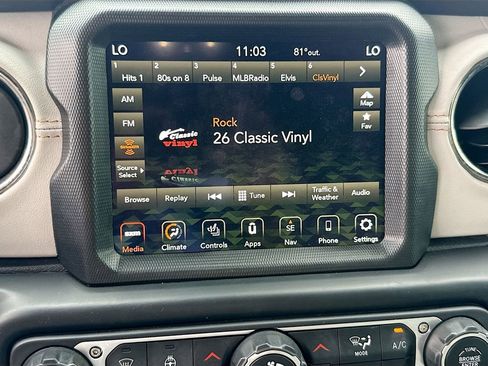 Used 2021 Jeep Wrangler Unlimited Sahara image 16