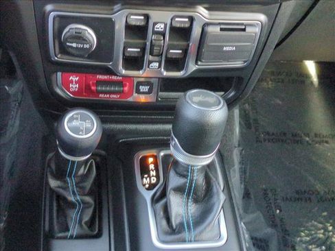 Certified 2023 Jeep Wrangler Unlimited Rubicon 4xe image 12