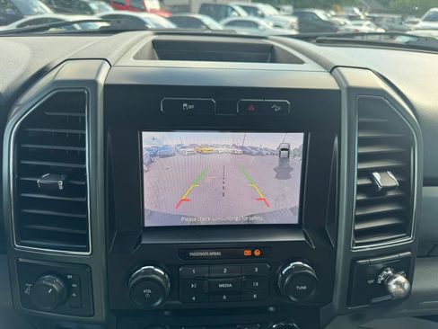 Used 2021 Ford F250 XLT w/ XLT Value Package AWD/4WD image 16