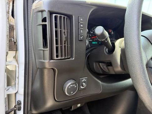 Used 2019 Chevrolet Express 3500 LT w/ LT Preferred Equipment Group RWD image 10
